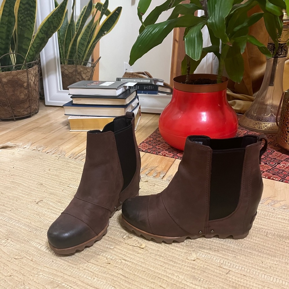 SOREL - brown wedge ankle boot